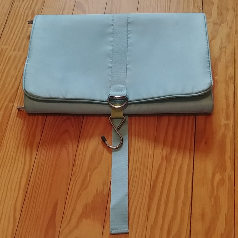 🎉HP!🎉 Bath & Body Works organizer bag